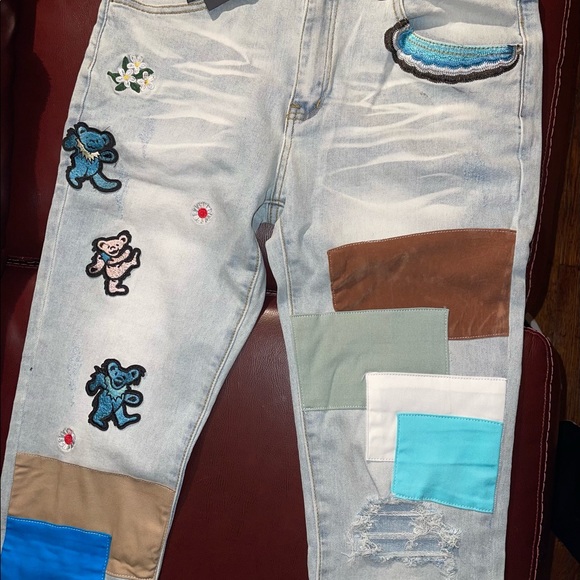 Amiri Jeans - Picture 2 of 9